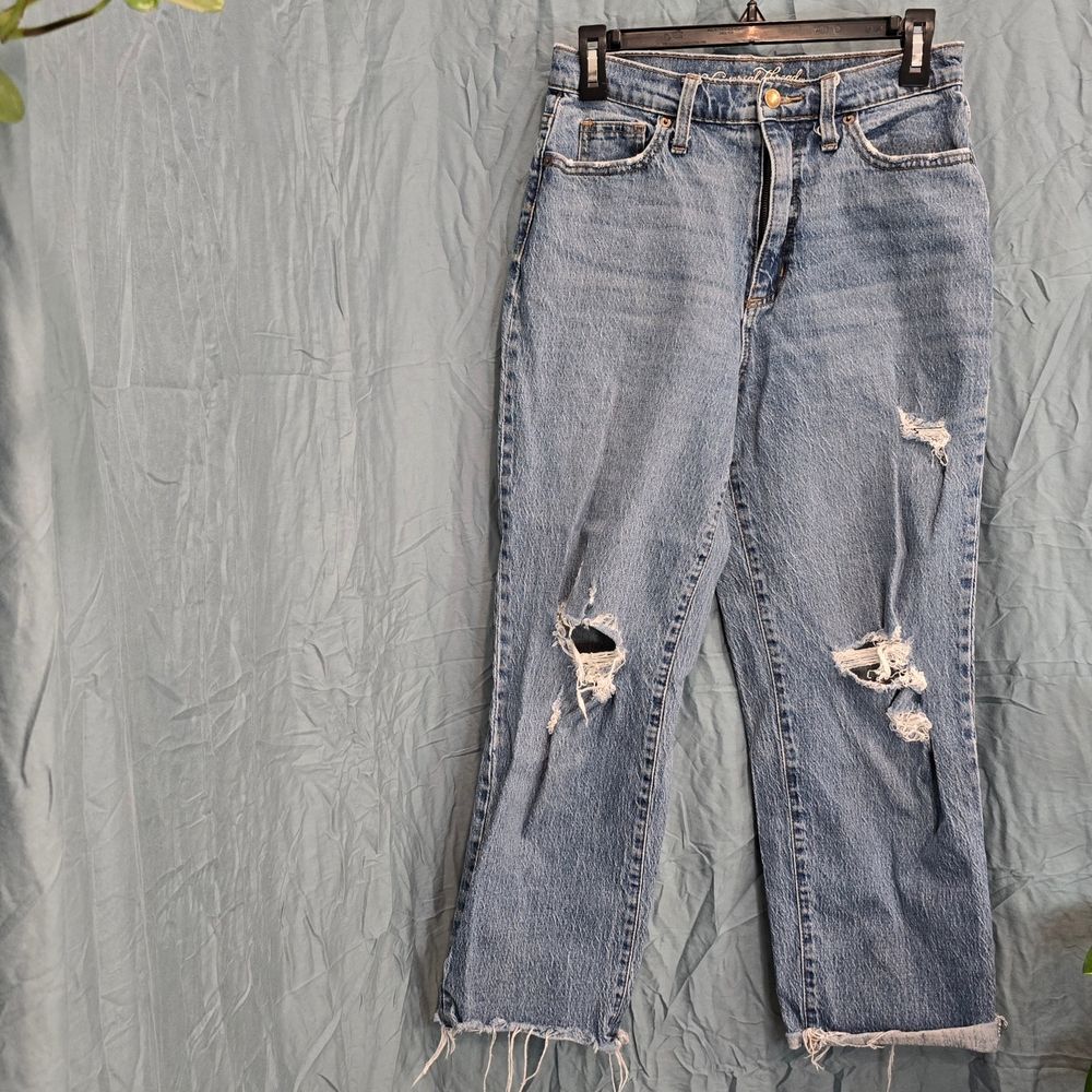 Universal Thread Ripped Blue Straight Leg Jeans